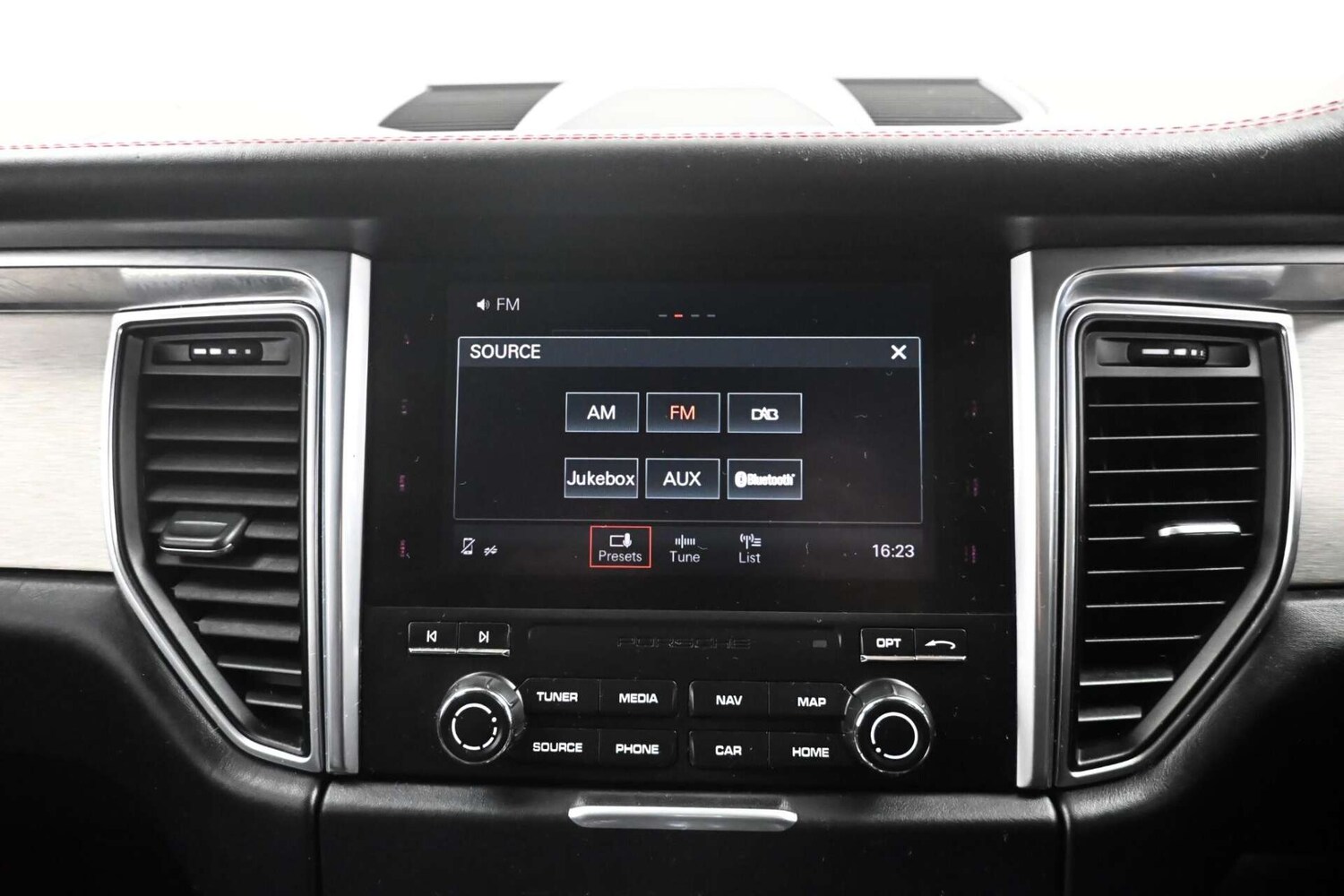 Used Porsche Macan 2016 for sale - 77729086: Photo 20