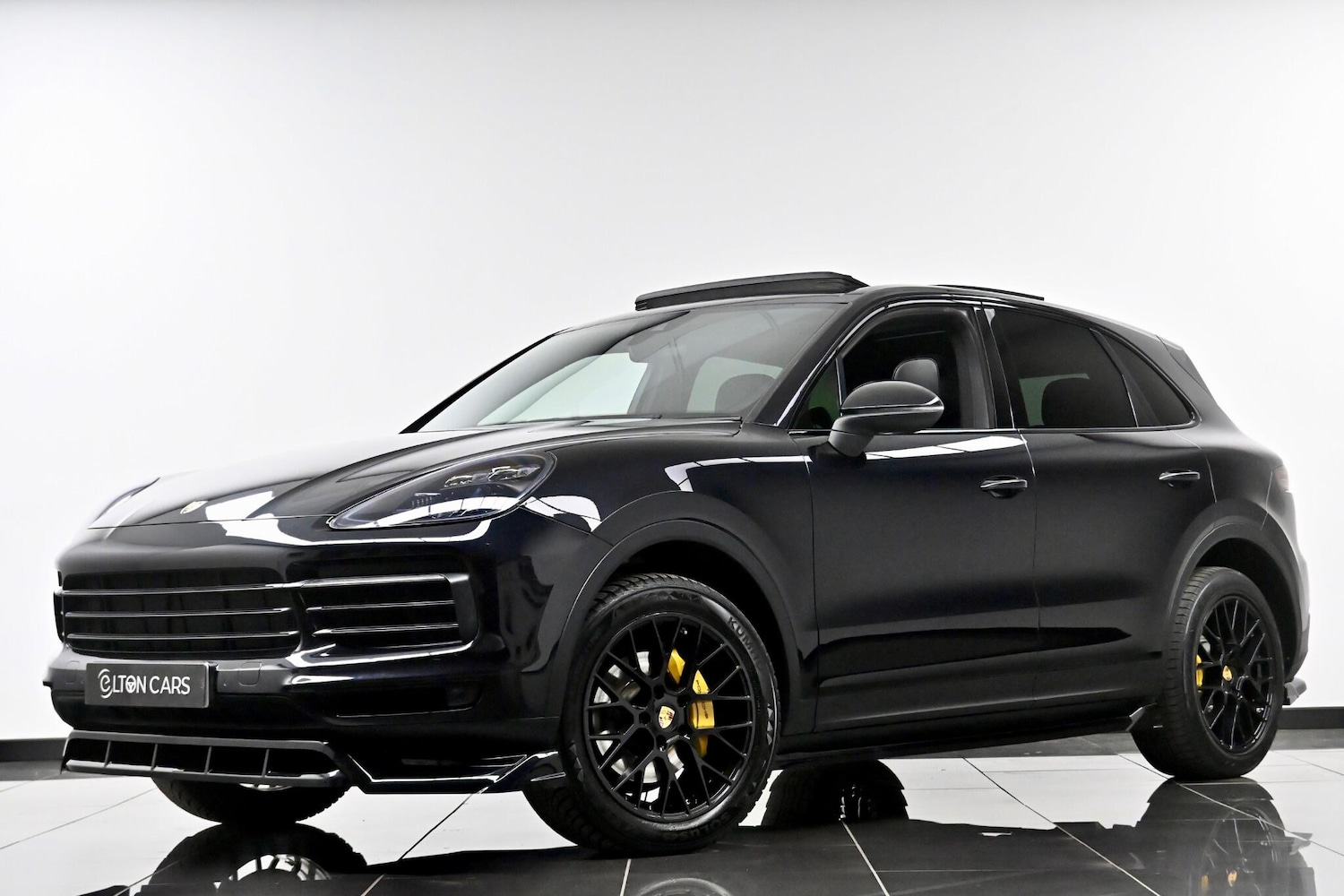Used Porsche Cayenne for sale - 78214740: Photo 2