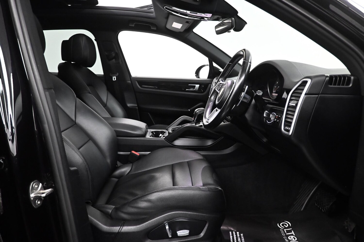 Used Porsche Cayenne for sale - 78214740: Photo 36