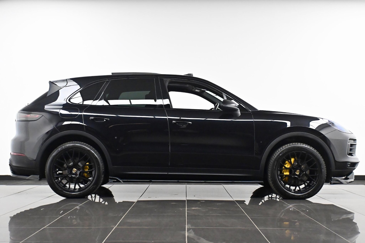 Used Porsche Cayenne for sale - 78214740: Photo 5