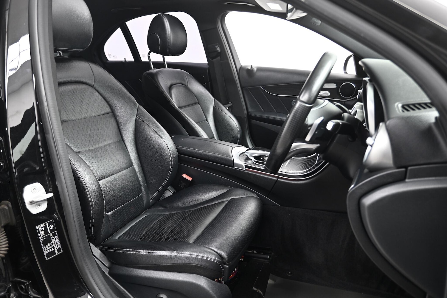 Used Mercedes-Benz C Class 2016 for sale - 76926135: Photo 14