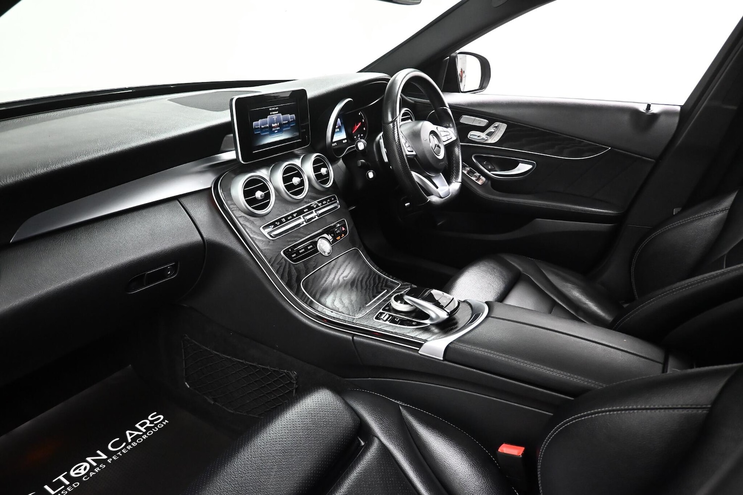 Used Mercedes-Benz C Class 2016 for sale - 76926135: Photo 29