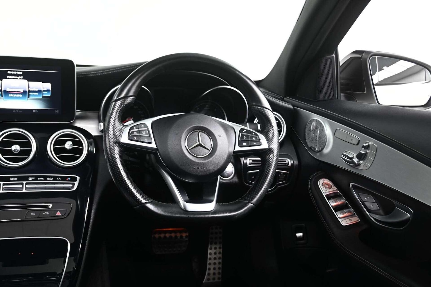 Used Mercedes-Benz C Class 2015 for sale - 77774445: Photo 27