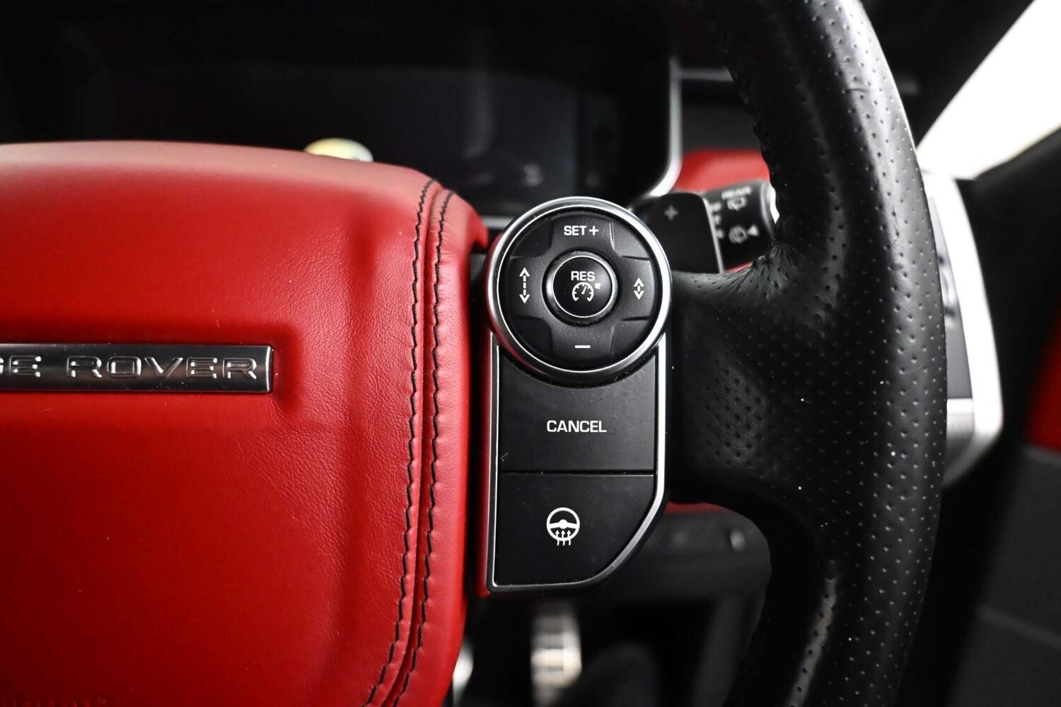 Used Land Rover Range Rover Sport 2015 for sale - 77729051: Photo 13