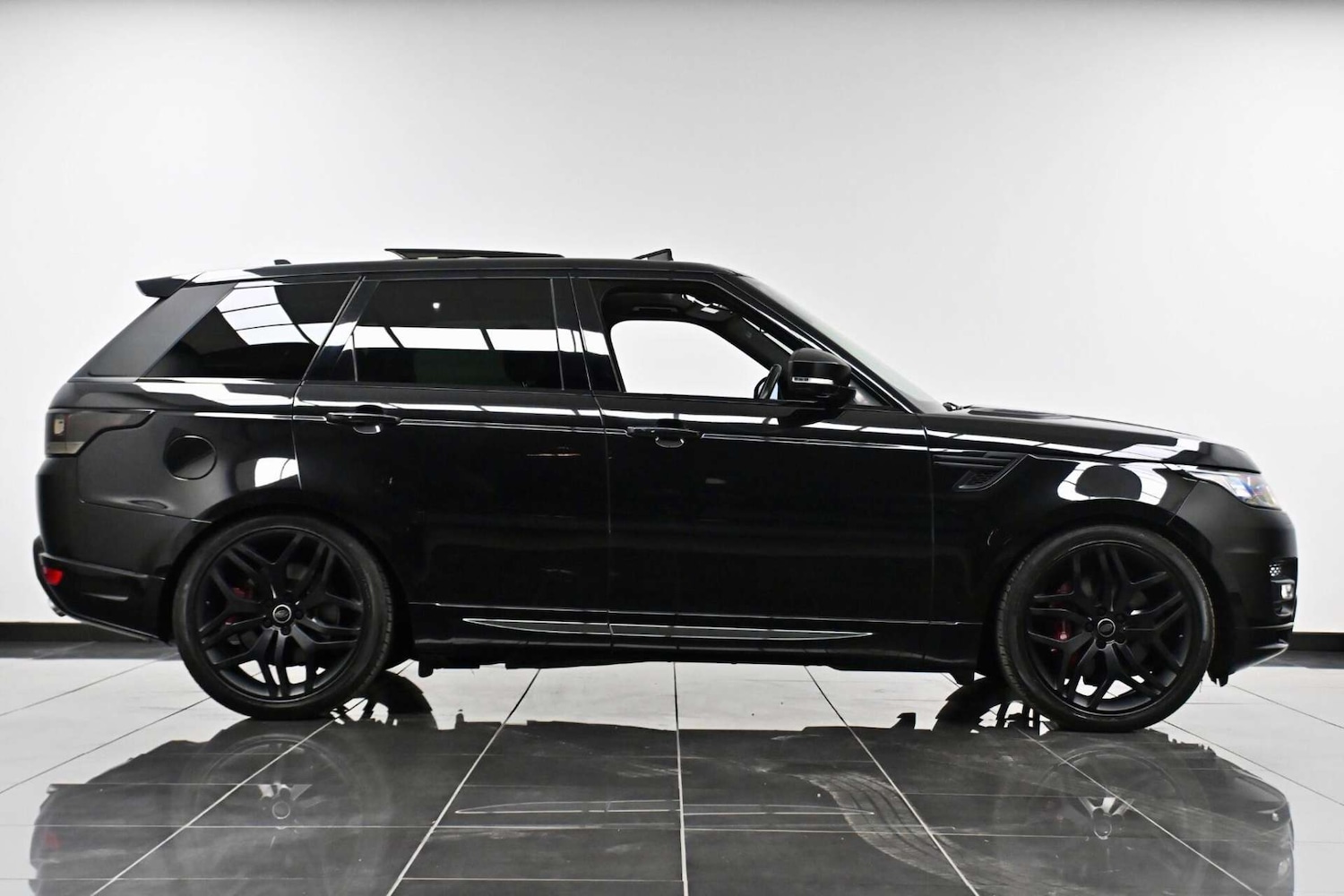 Used Land Rover Range Rover Sport 2015 for sale - 77729051: Photo 4