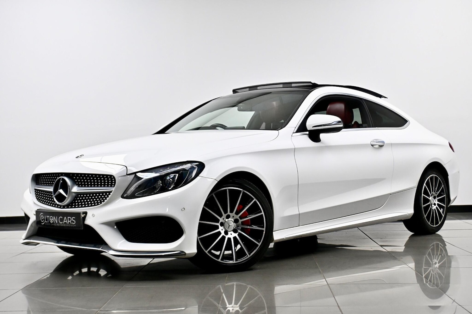 Used Mercedes-Benz C Class 2017 for sale - 76886728: Photo 2