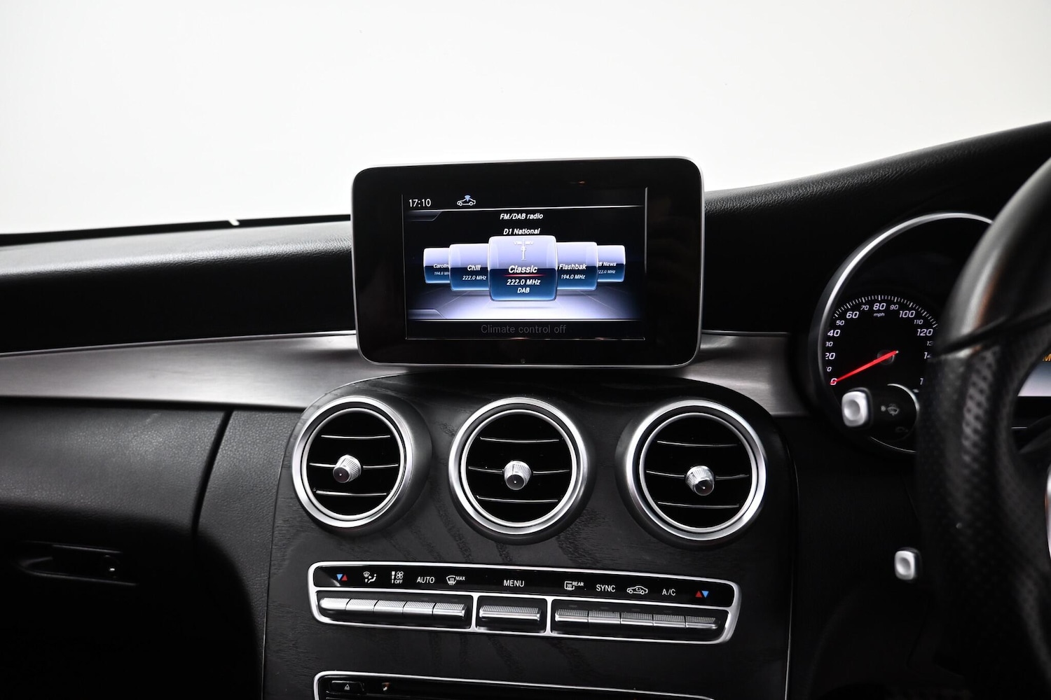 Used Mercedes-Benz C Class 2017 for sale - 76886728: Photo 27