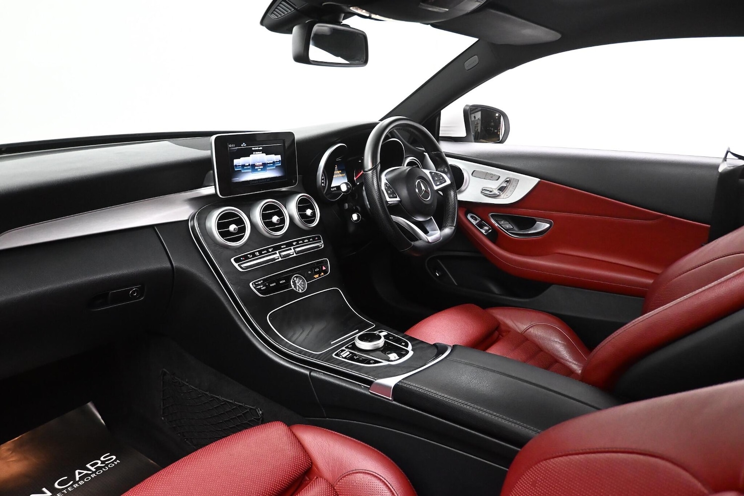 Used Mercedes-Benz C Class 2017 for sale - 76886728: Photo 28