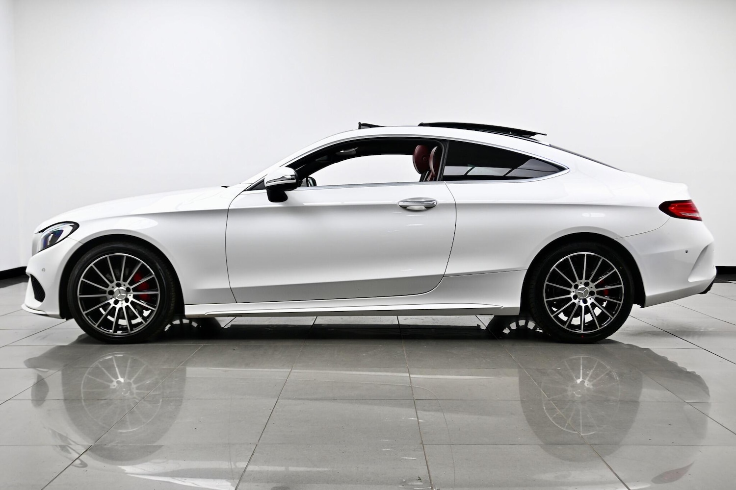 Used Mercedes-Benz C Class 2017 for sale - 76886728: Photo 5