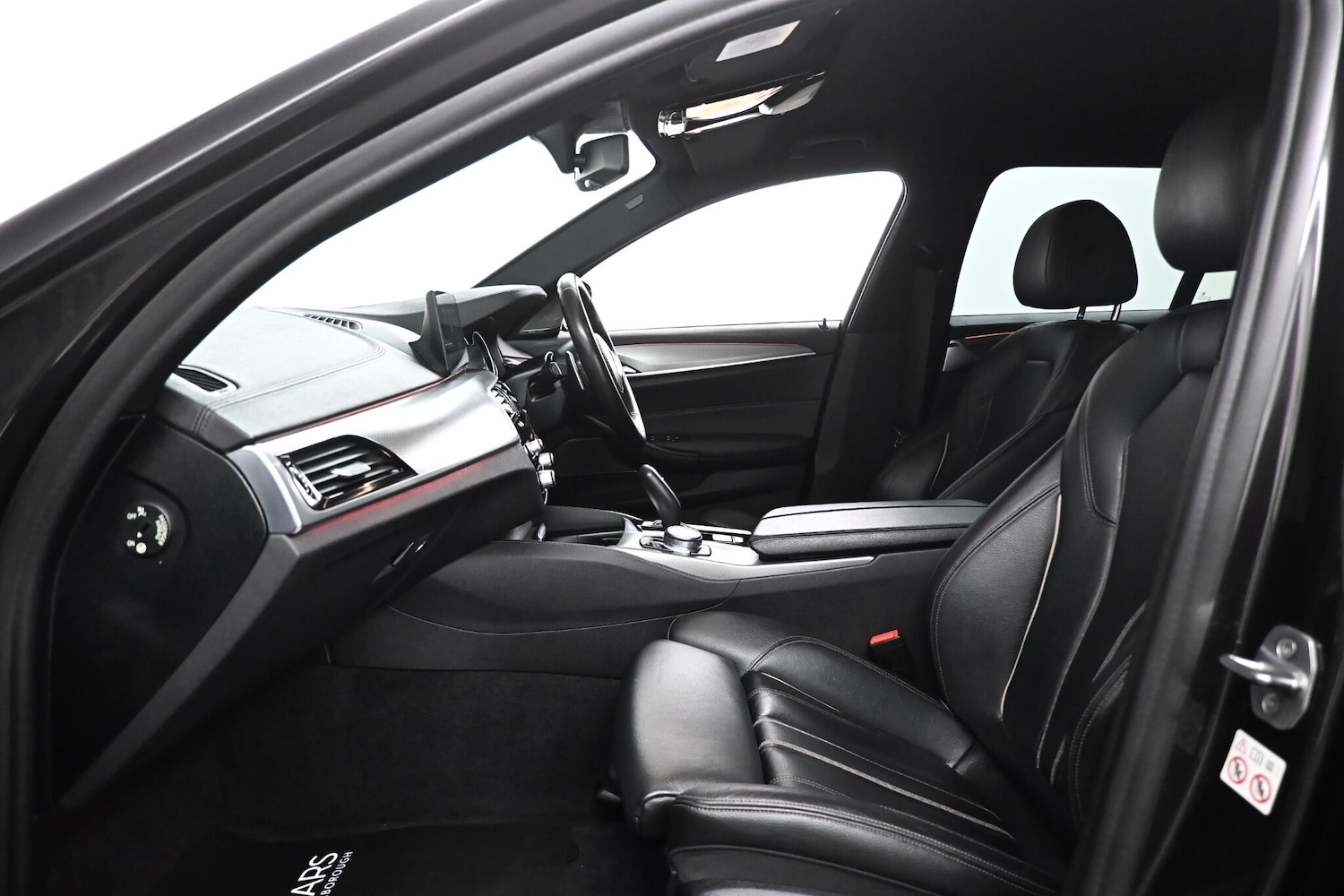 Used BMW 5 Series 2018 for sale - 77793859: Photo 12