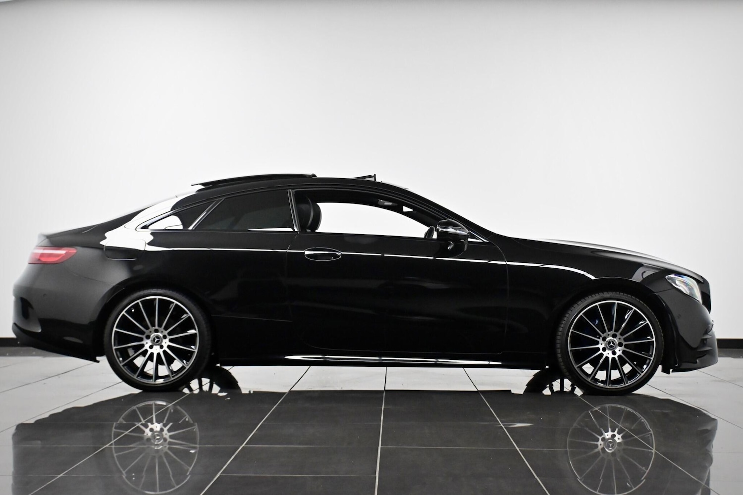 Used Mercedes-Benz E Class 2018 for sale - 77524246: Photo 4