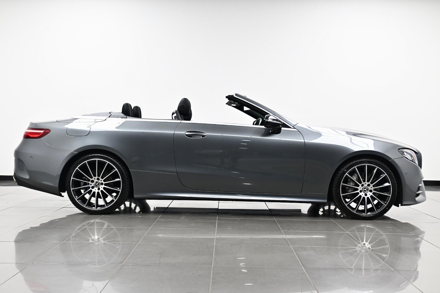 Used Mercedes-Benz E Class 2019 for sale - 76886725: Photo 4