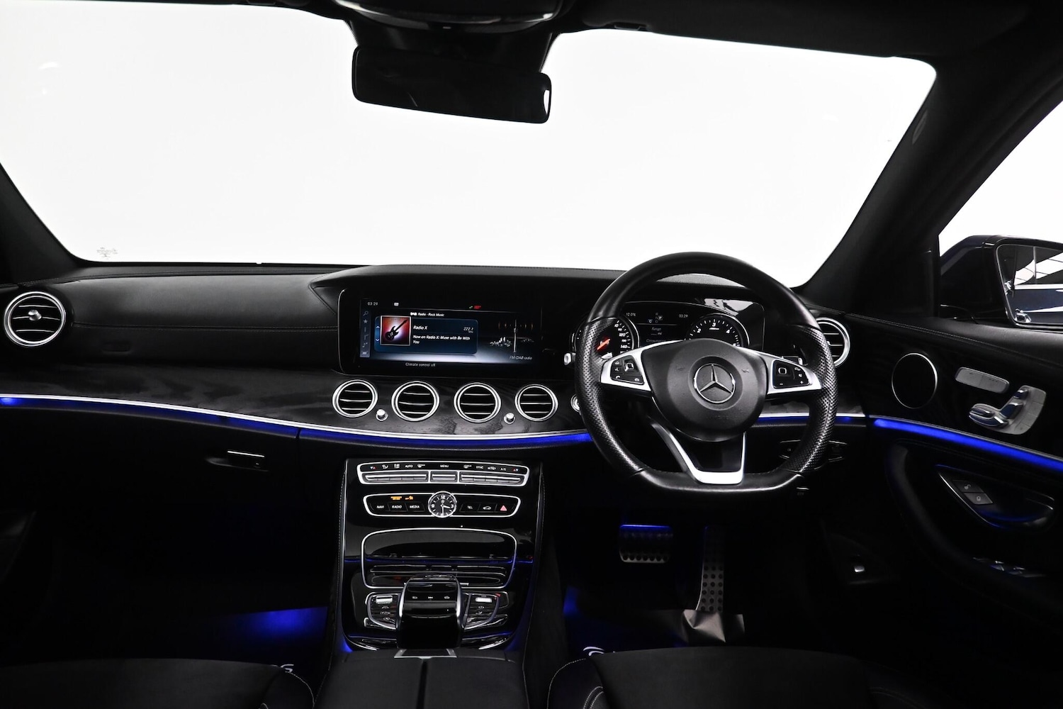 Used Mercedes-Benz E Class 2016 for sale - 78085866: Photo 32