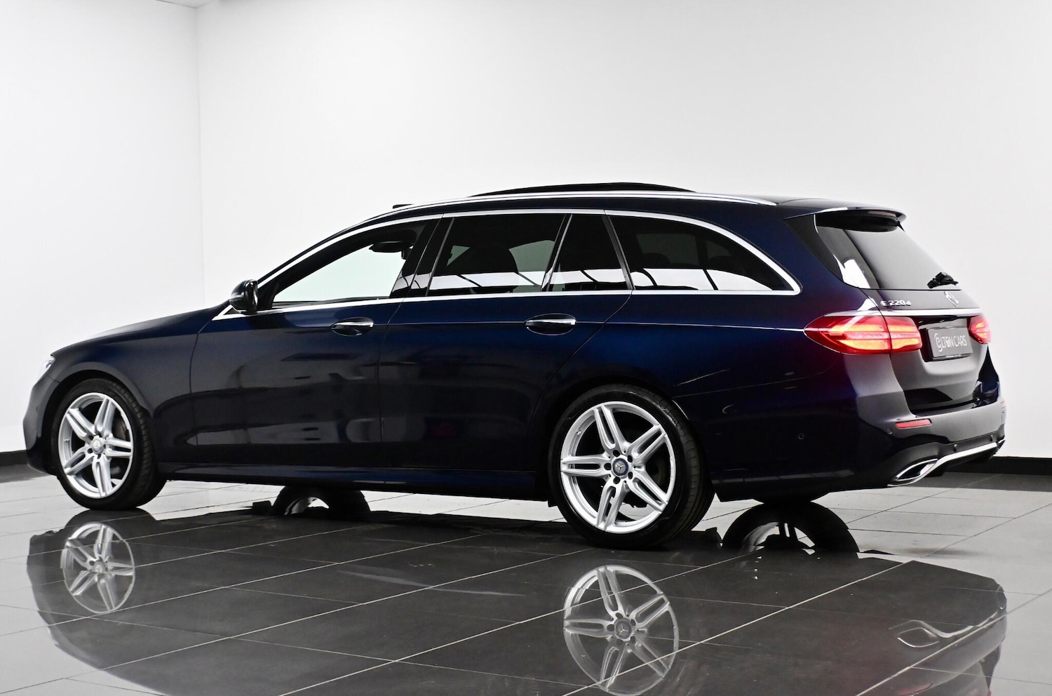 Used Mercedes-Benz E Class 2016 for sale - 78085866: Photo 9