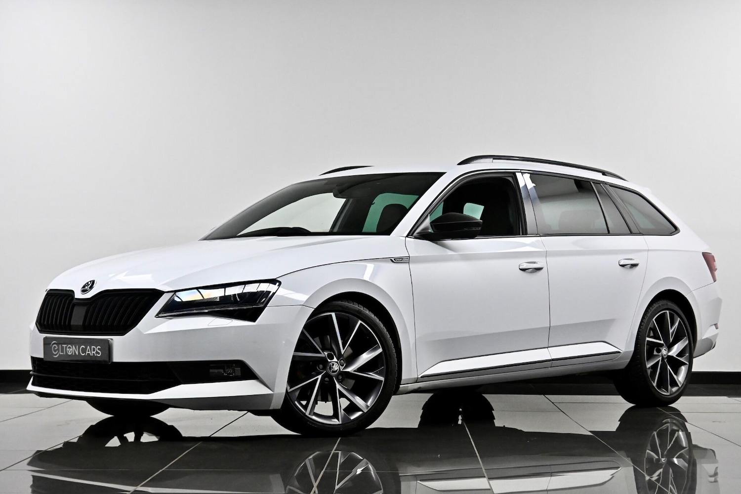 Used Skoda Superb 2018 for sale - 78127898: Photo 2