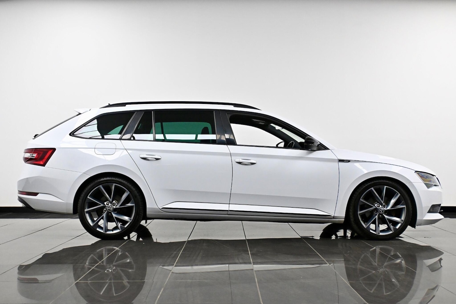 Used Skoda Superb 2018 for sale - 78127898: Photo 23