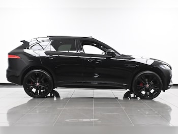 Used Jaguar F-Pace 2017 for sale - 75334016: Photo