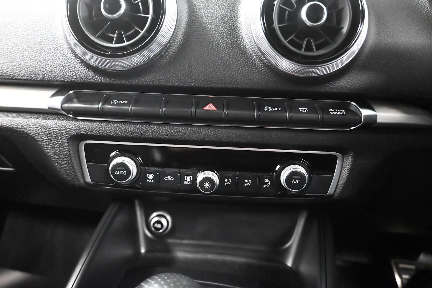 Used Audi A3 2018 for sale - 77155595: Photo 19