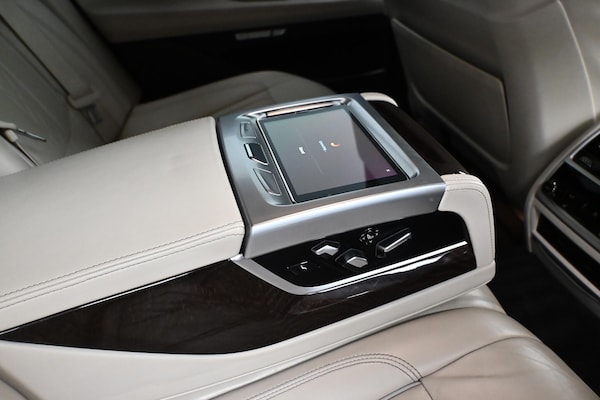 Used BMW 7 Series 2017 for sale - 76083997: Photo 13