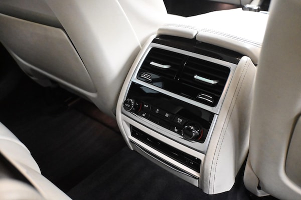 Used BMW 7 Series 2017 for sale - 76083997: Photo 20