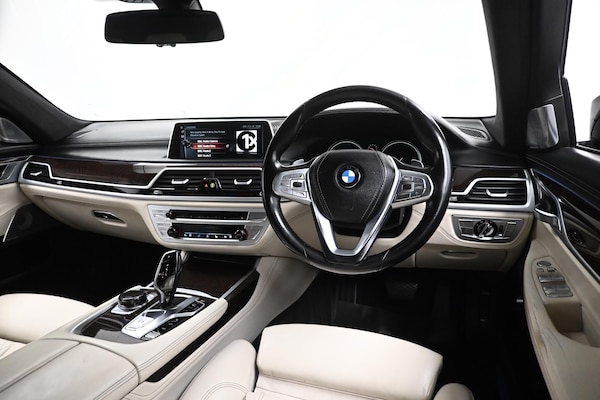 Used BMW 7 Series 2017 for sale - 76083997: Photo 29