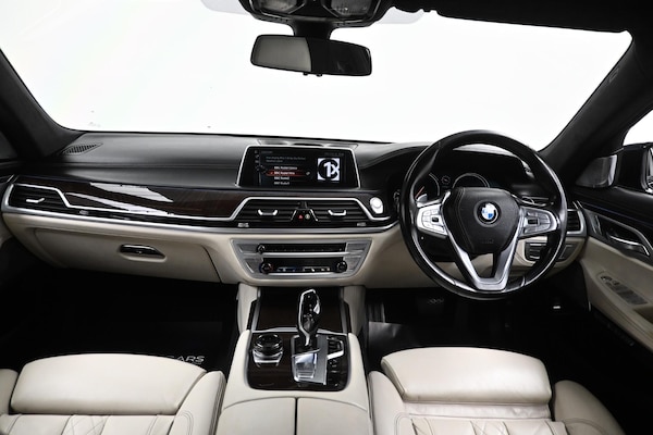 Used BMW 7 Series 2017 for sale - 76083997: Photo 30