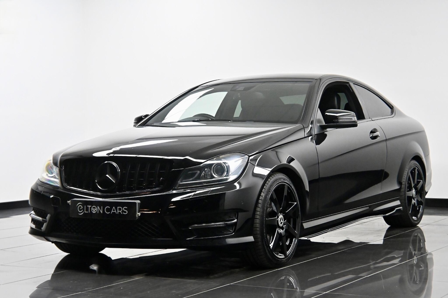 Used Mercedes-Benz C Class 2014 for sale - 77682980: Photo 8