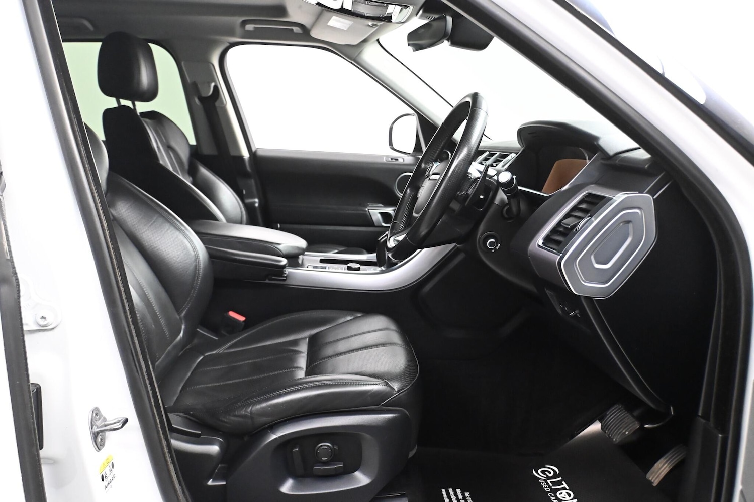 Used Land Rover Range Rover Sport 2017 for sale - 76976435: Photo 11