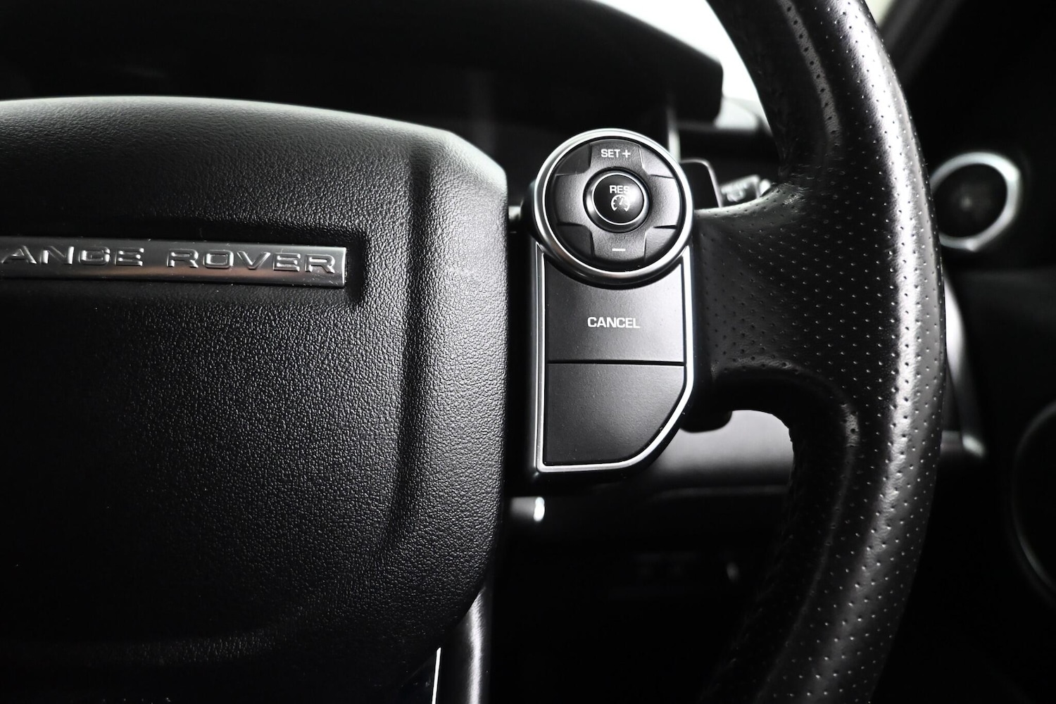 Used Land Rover Range Rover Sport 2017 for sale - 76976435: Photo 17