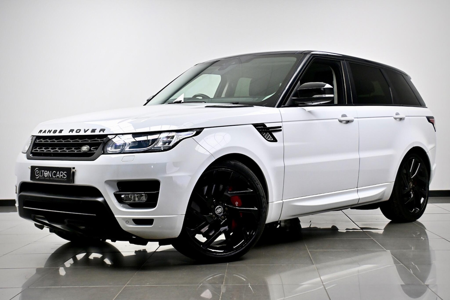 Used Land Rover Range Rover Sport 2017 for sale - 76976435: Photo 2