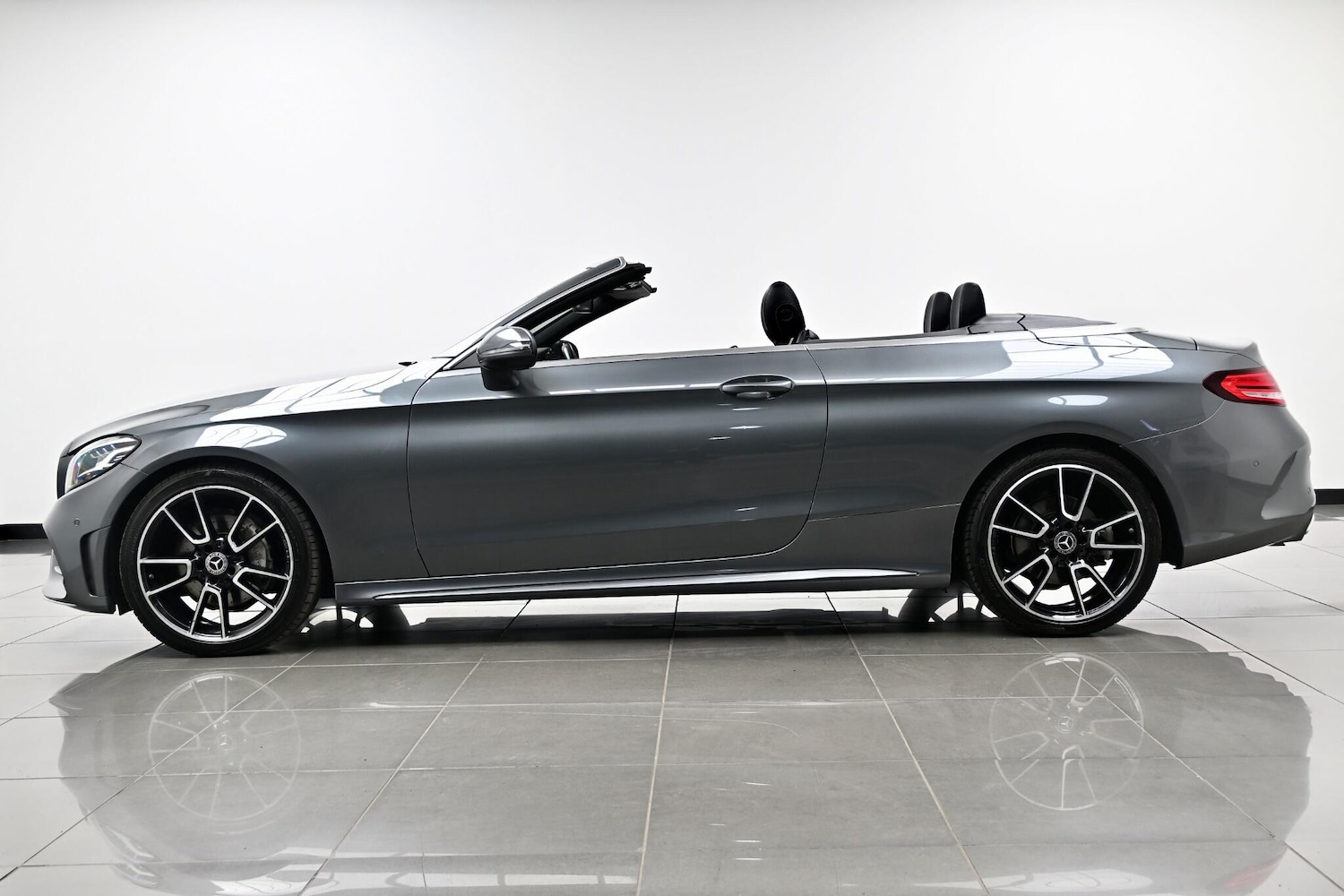 Used Mercedes-Benz C Class 2019 for sale - 76270415: Photo 5