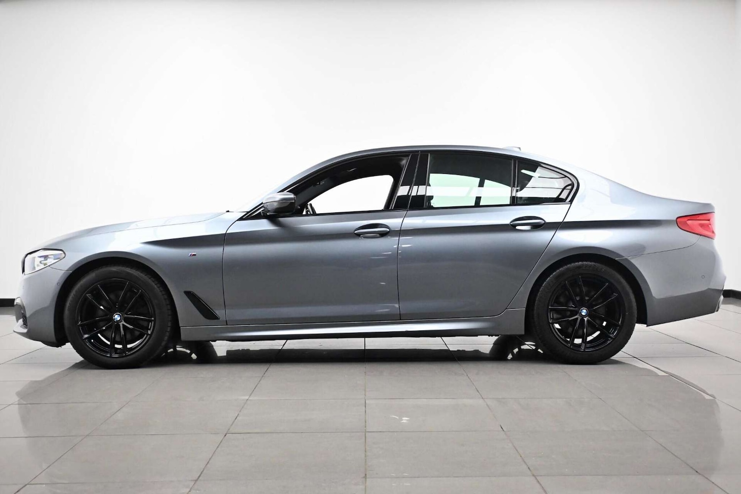 Used BMW 5 Series 2018 for sale - 77729095: Photo 5