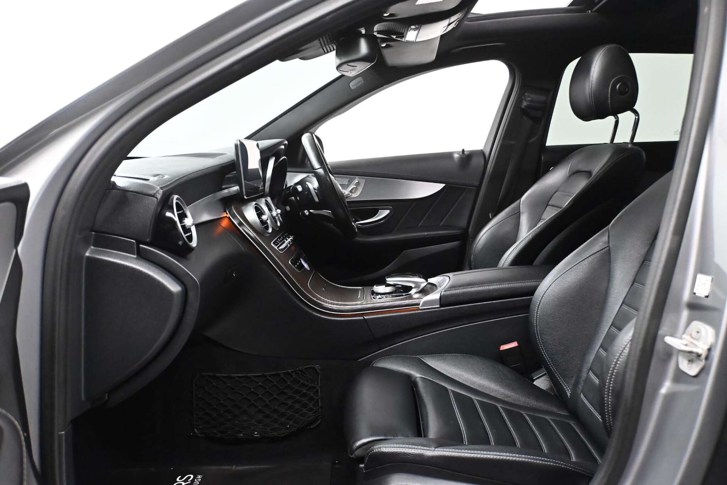 Used Mercedes-Benz C Class 2015 for sale - 77729067: Photo 17