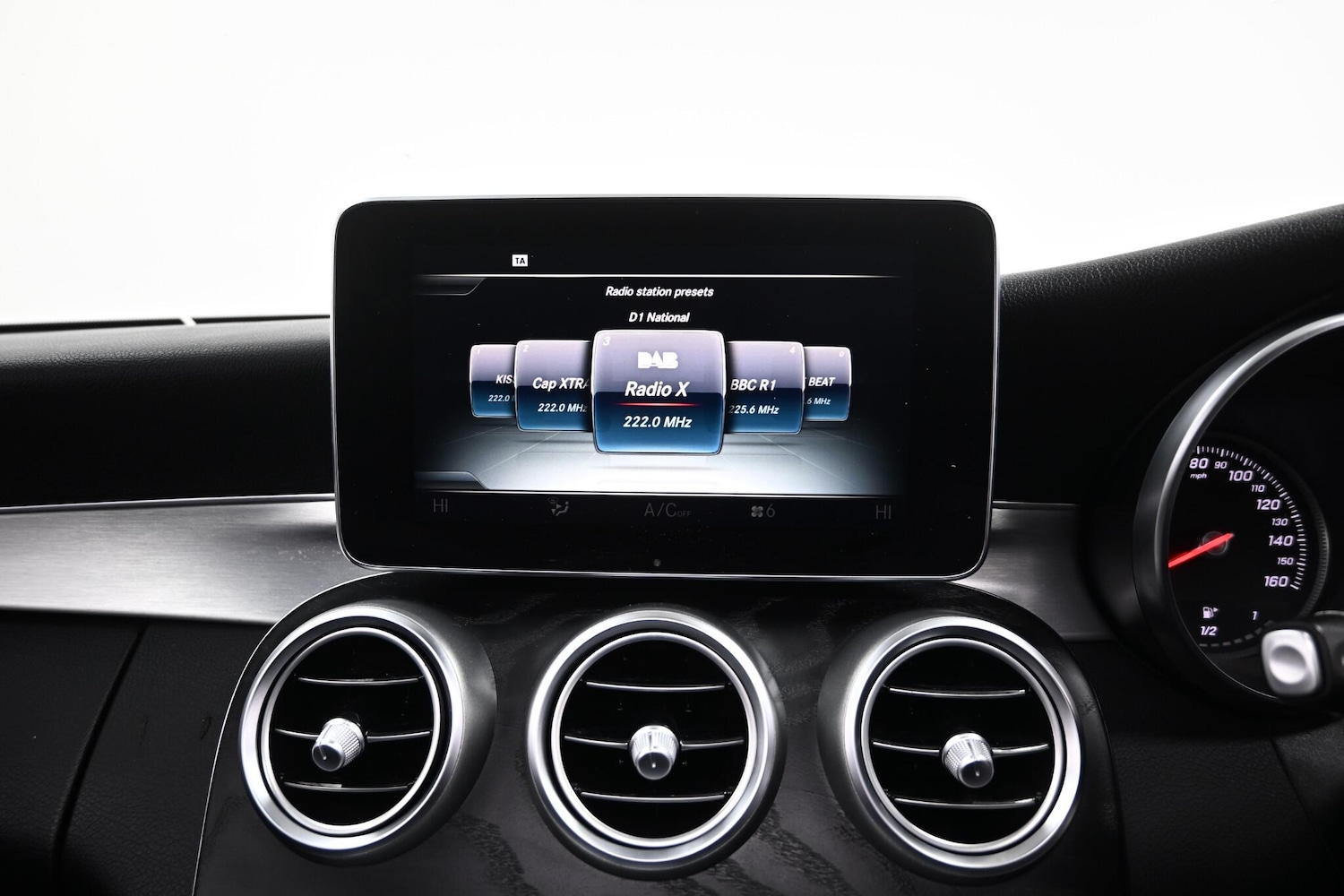 Used Mercedes-Benz C Class 2017 for sale - 76613138: Photo 19