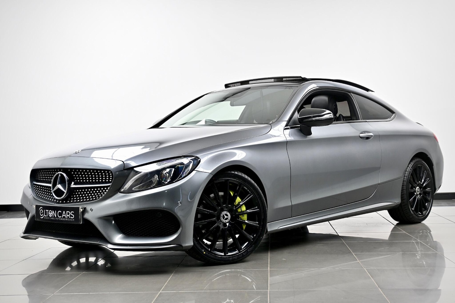 Used Mercedes-Benz C Class 2017 for sale - 76613138: Photo 2