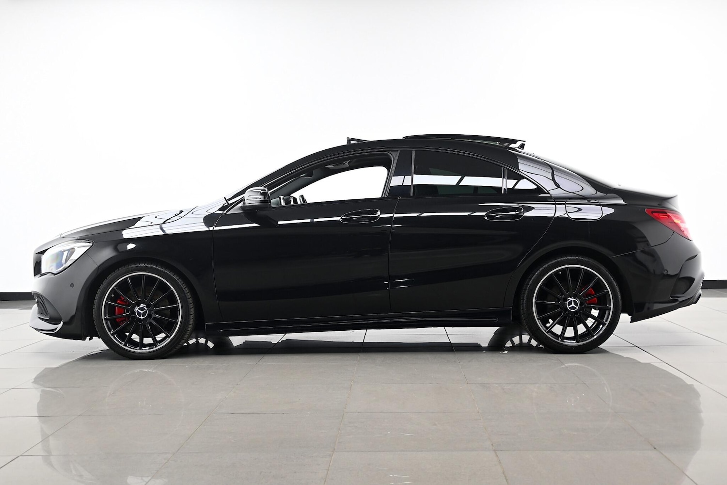 Used Mercedes-Benz CLA 2017 for sale - 76361252: Photo 5