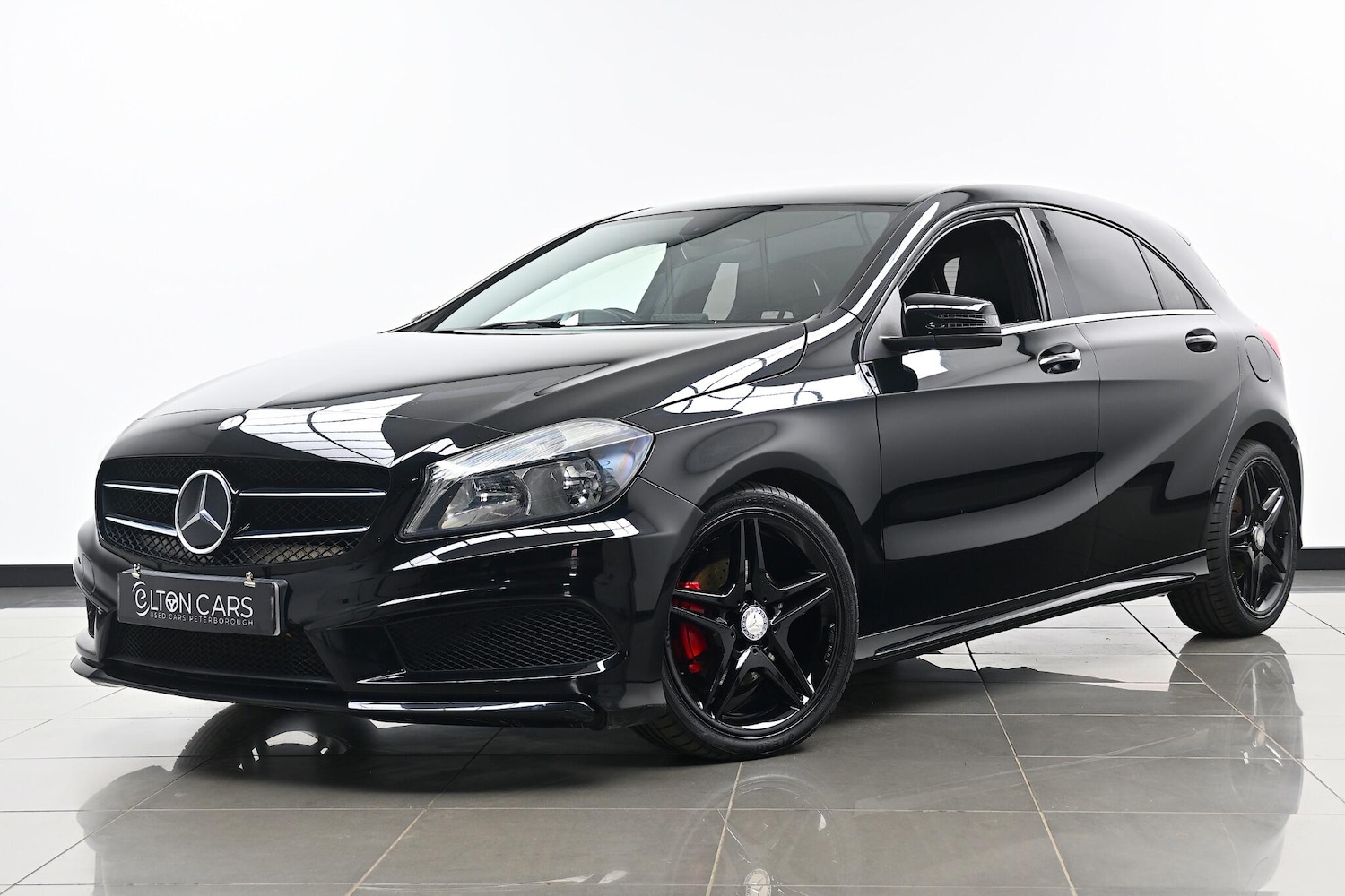 Used Mercedes-Benz A-Class 2014 for sale - 76199756: Photo 2