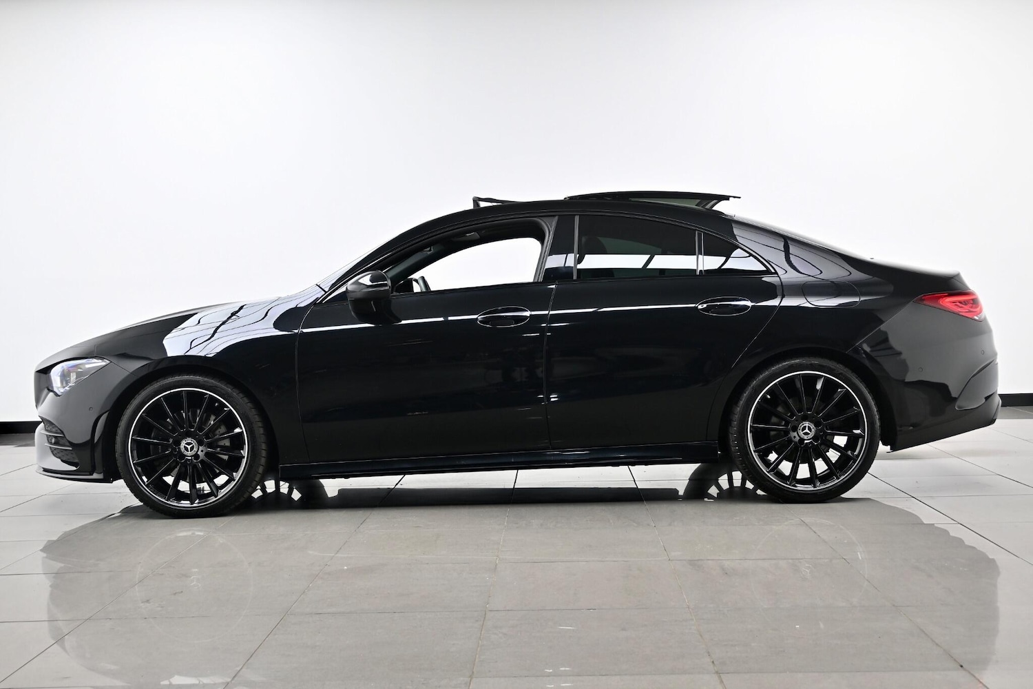 Used Mercedes-Benz CLA 2023 for sale - 76336526: Photo 5