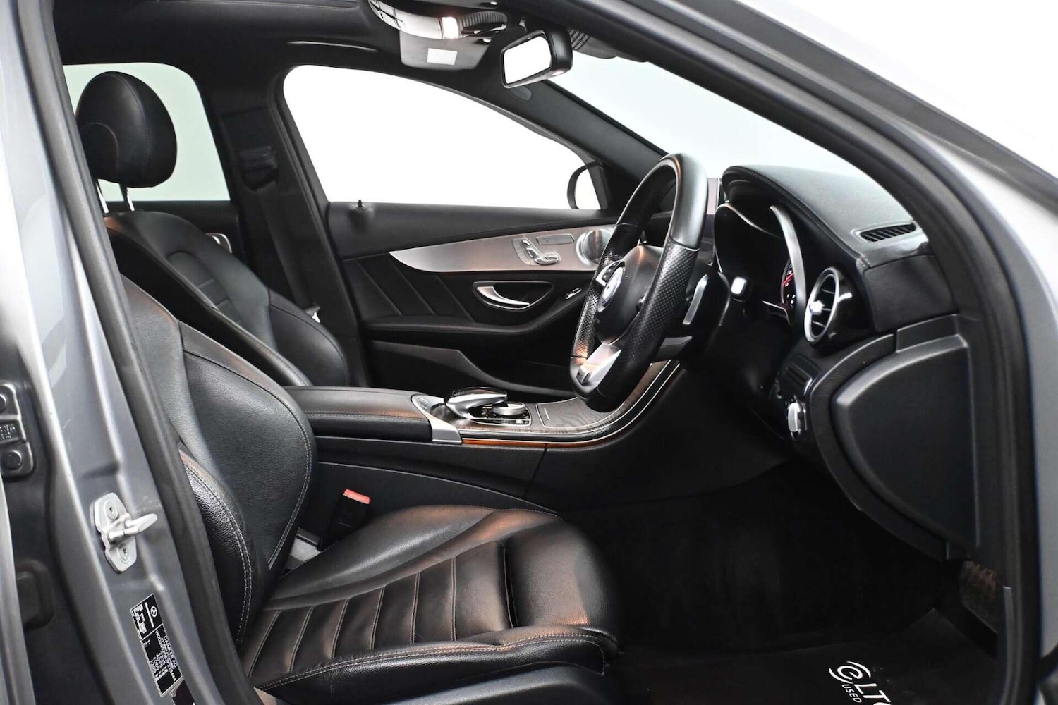 Used Mercedes-Benz C Class 2015 for sale - 77774458: Photo 14