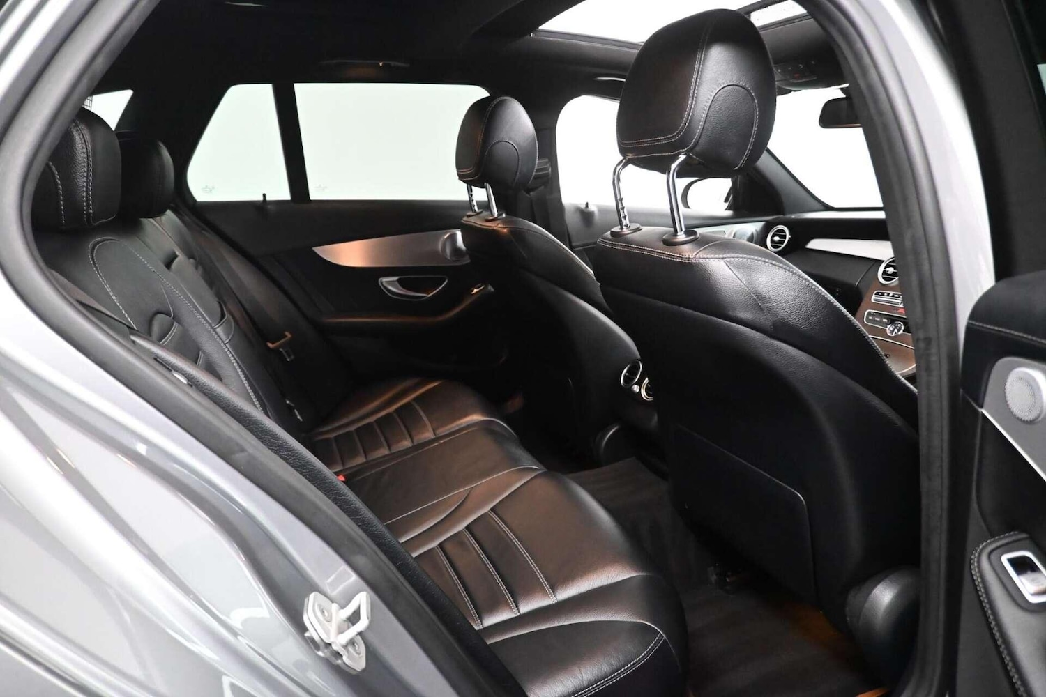 Used Mercedes-Benz C Class 2015 for sale - 77774458: Photo 15