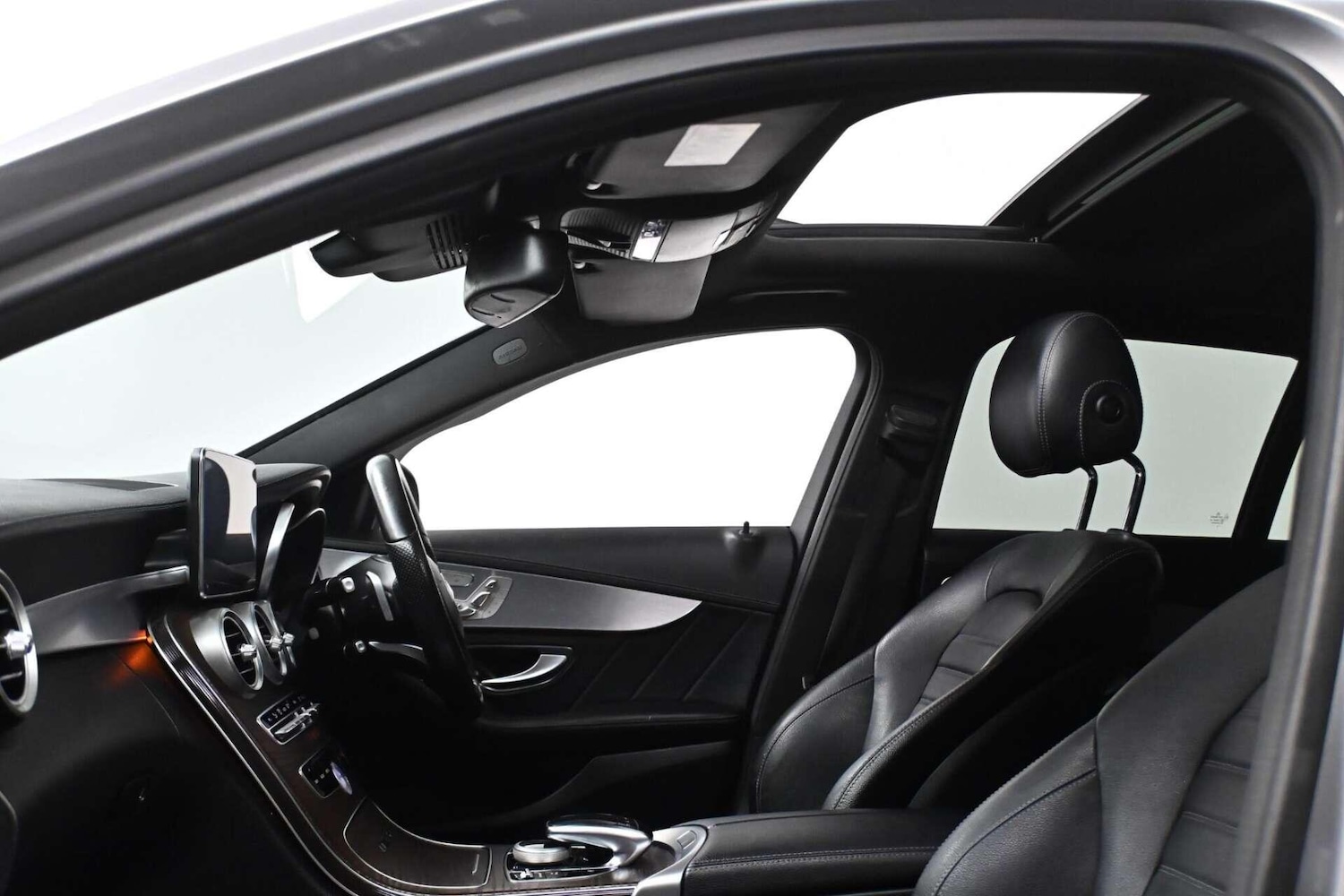 Used Mercedes-Benz C Class 2015 for sale - 77774458: Photo 16