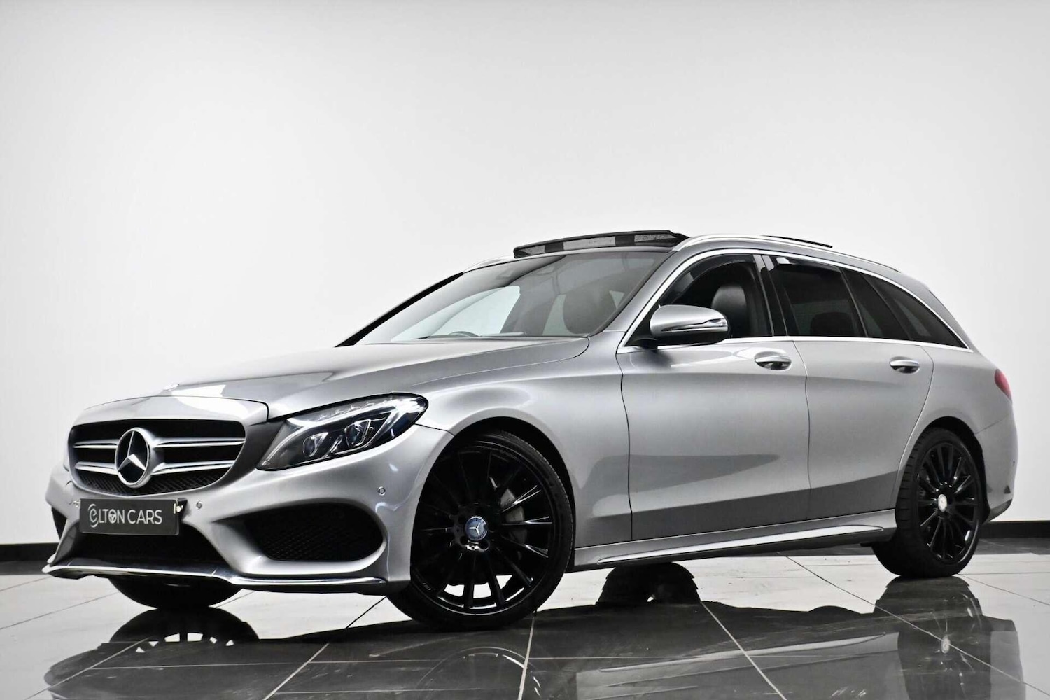 Used Mercedes-Benz C Class 2015 for sale - 77774458: Photo 2