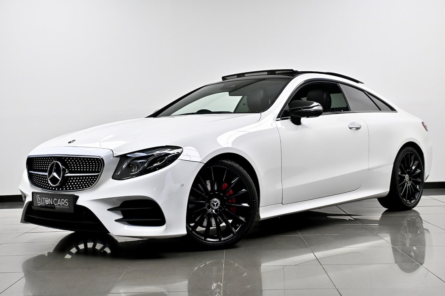 Used Mercedes-Benz E Class 2017 for sale - 76337043: Photo 2