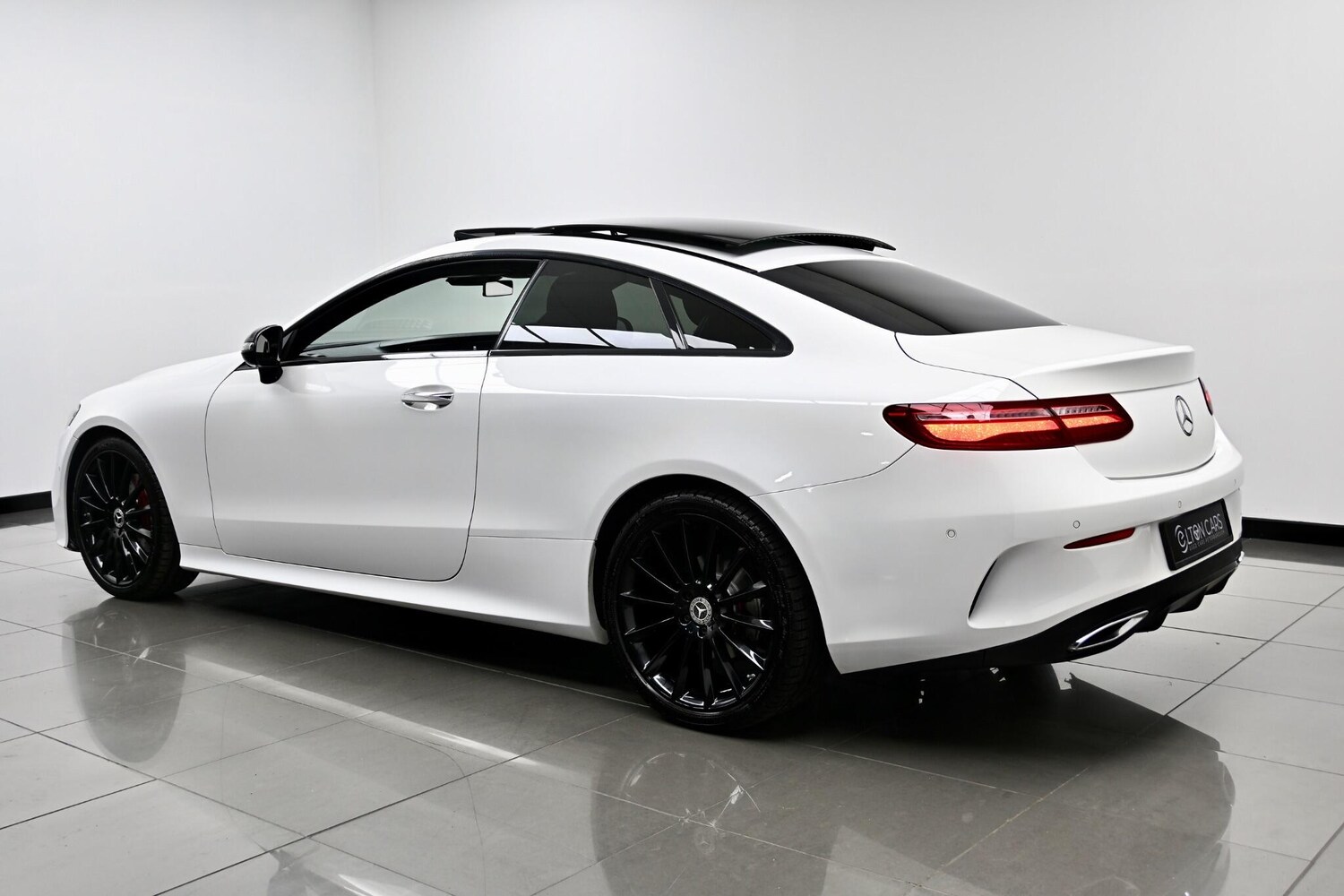 Used Mercedes-Benz E Class 2017 for sale - 76337043: Photo 9