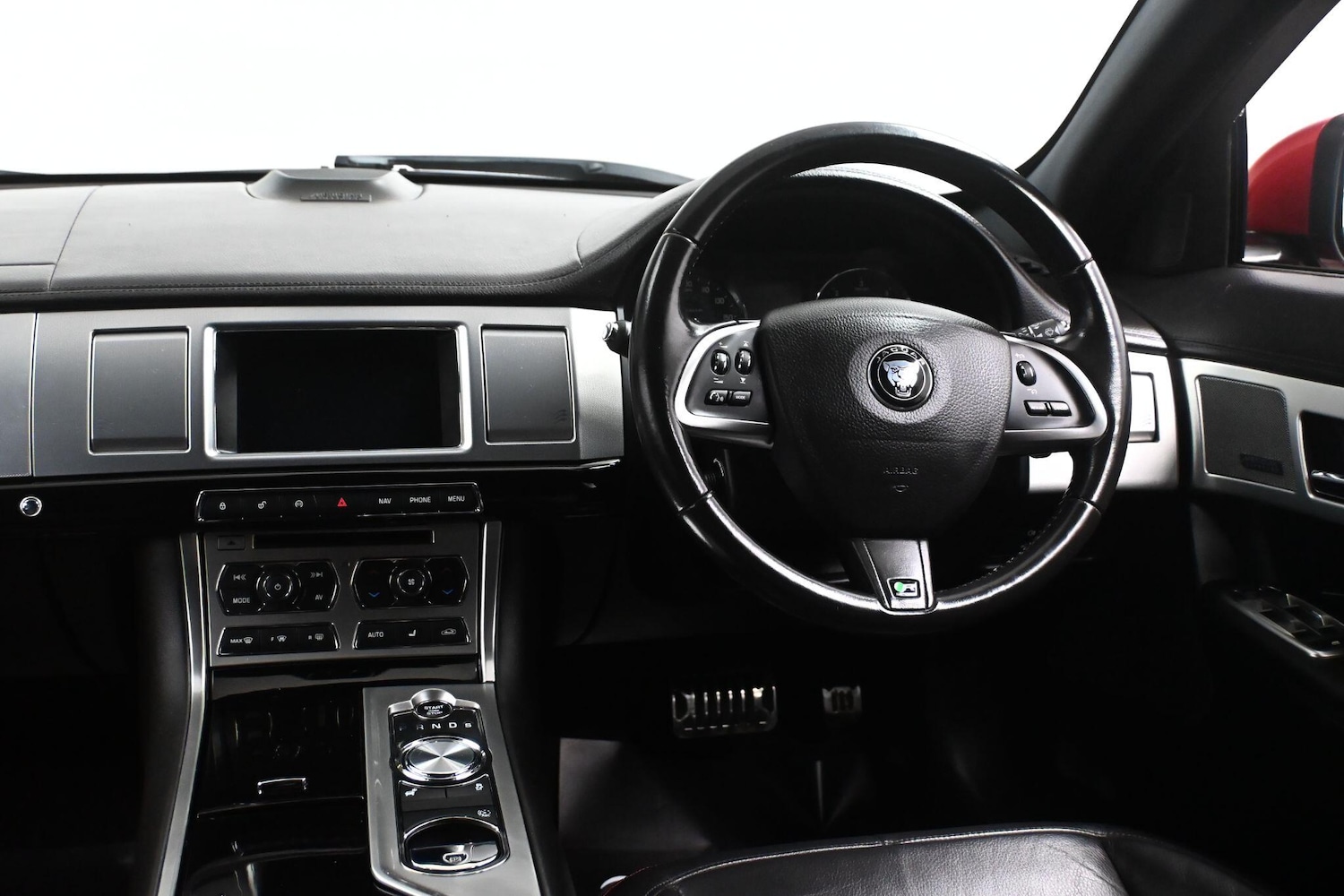 Used Jaguar XF 2015 for sale - 76270524: Photo 13