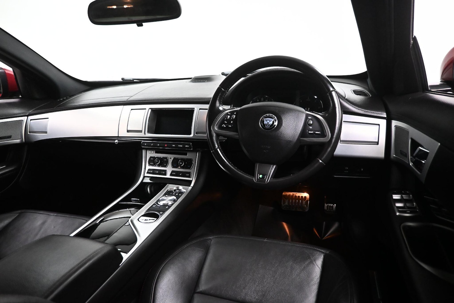 Used Jaguar XF 2015 for sale - 76270524: Photo 14