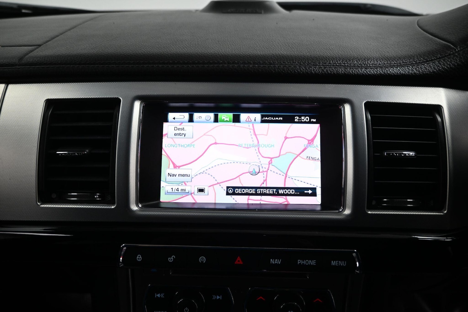 Used Jaguar XF 2015 for sale - 76270524: Photo 20