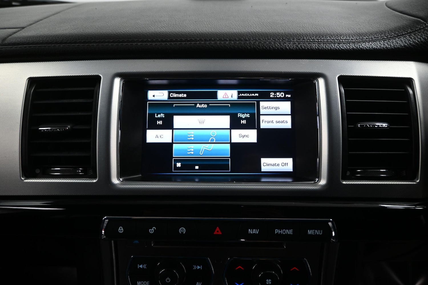 Used Jaguar XF 2015 for sale - 76270524: Photo 25