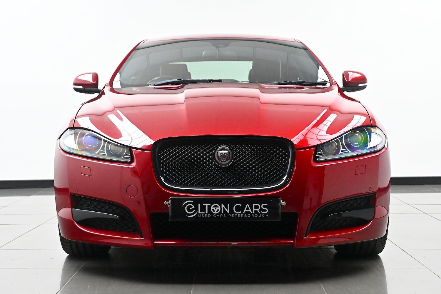 Used Jaguar XF 2015 for sale - 76270524: Photo 3