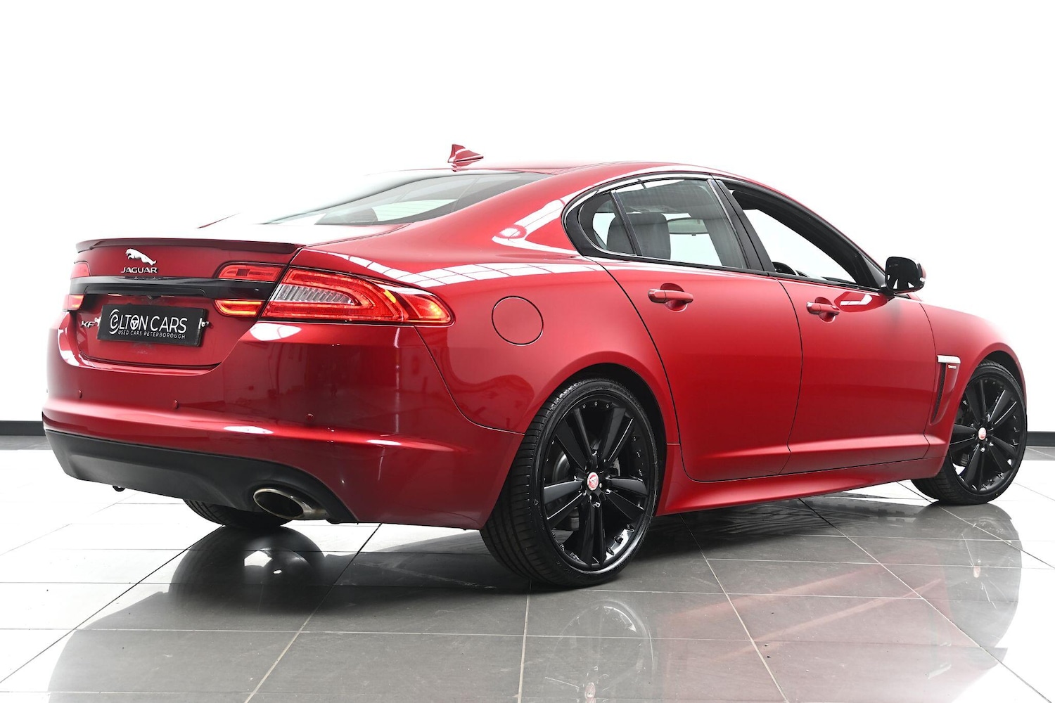 Used Jaguar XF 2015 for sale - 76270524: Photo 9